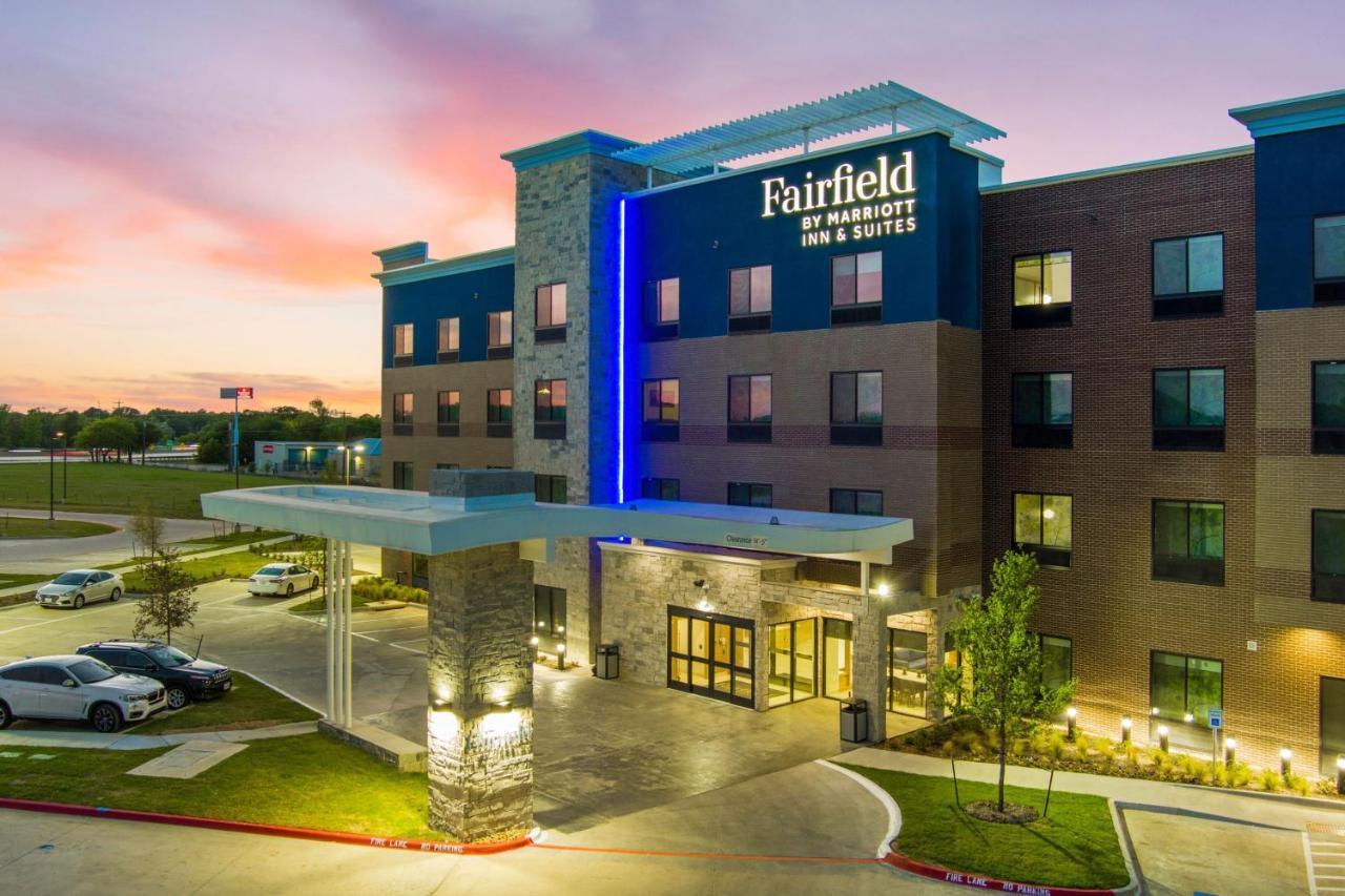 Fairfield Inn & Suites By Marriott Corinth South Denton Area Dış mekan fotoğraf
